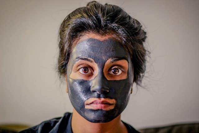 Bezpieczne i Trwałe Podkreślenie Urody: Wszystko, co Musisz Wiedzieć o Makijażu Permanentnym w Profesjonalnym Gabinecie Kosmetycznym