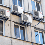 Jak wybrać najlepszego specjalistę od montażu klimatyzacji w Warszawie?